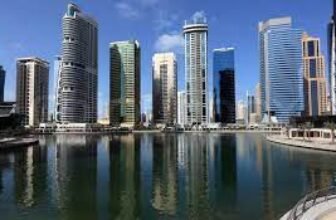The pros and Cons of Living at Jumeirah Lake Towers(JLT)